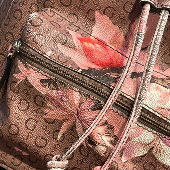 GUESS Backpack - Picture 3 of 9